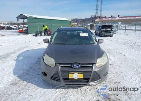 2013 Ford Focus Se z USA, uszkodzony, nr VIN 1FADP3F29DL261368